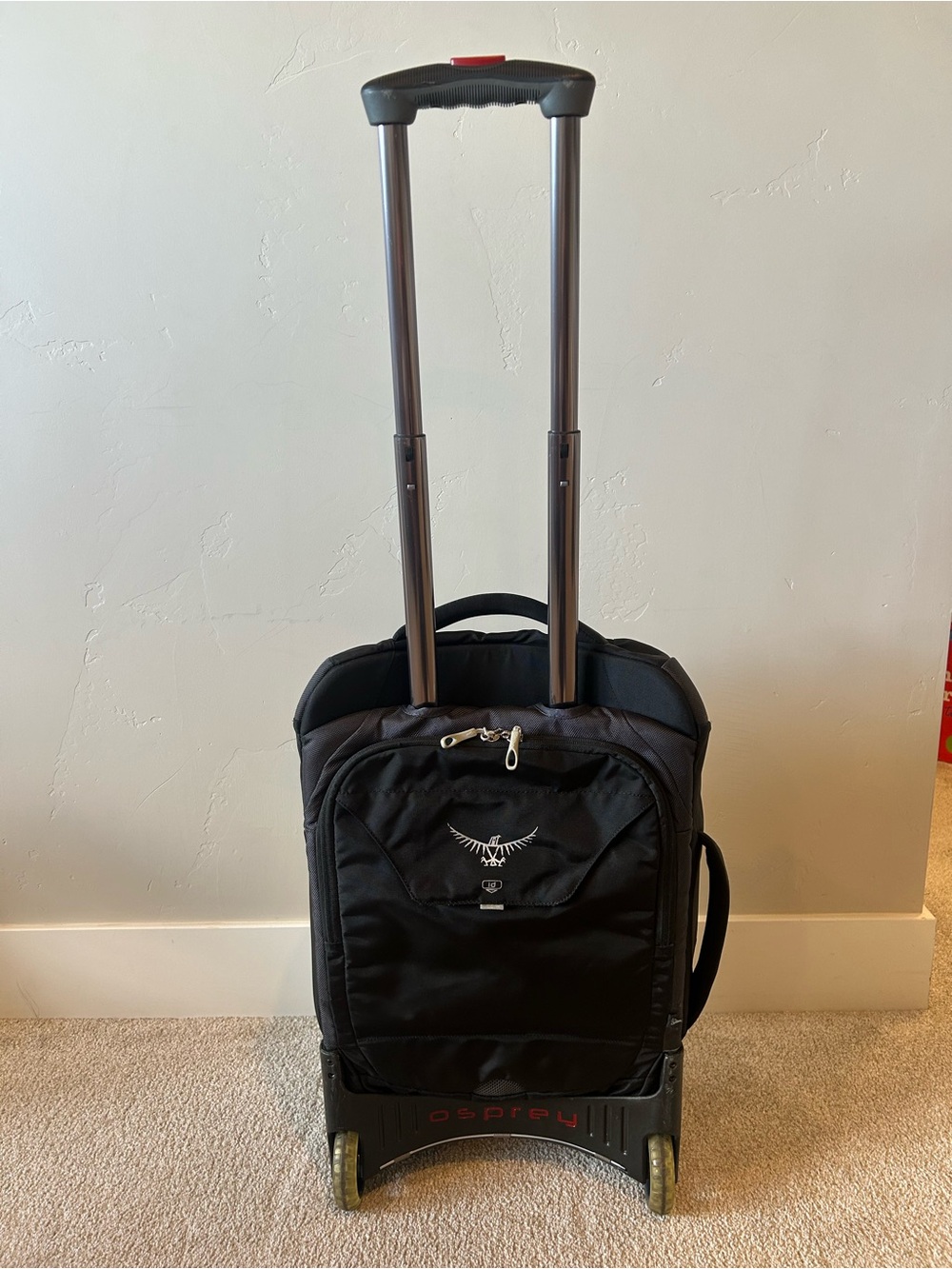 OSPREY Contrail Carryon Luggage - Picture 3 of 7